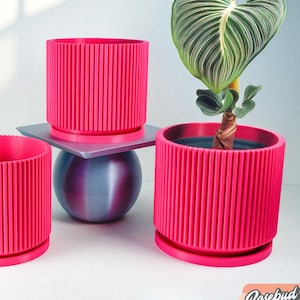 Mid-Century Modern Rib Planter Pot with Drainage and Saucer, Unique Plant Pot, Barbiecore Decor House Plant Planter, Lightweight Pink Pots