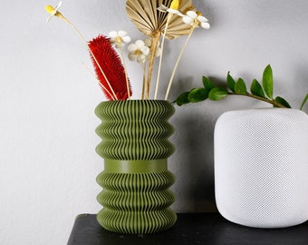BANDES Vase, Modern 3D Printed Ridged Vase, Eco Vase,  Modern Dried Flower Holder,  Matte Green Deco Vase