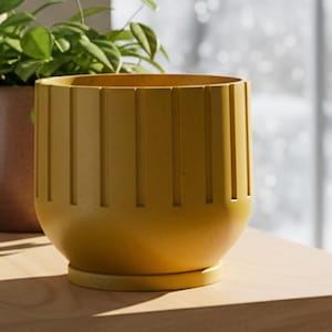 Giftable Indoor Planter with Drainage – Unique Fluted Pot for Plant Lovers, Lightweight 3D Printed Housewarming Gif, Mid-Bubble