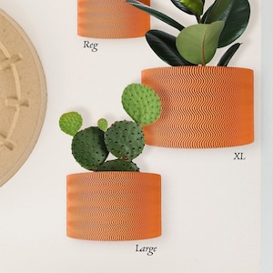 Indoor Hanging Planter, Ripple Wall Planter, Unique Gift, 3D Printed Planter, Cute Aesthetic, Modern Home Decor, Wall Planter Boho