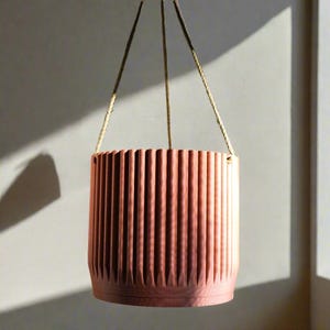 Indoor Hanging Planter in Terracotta, 6 and 7 inch Hanging Plant Pots Unique Gift, 3D Printed Planter, Outdoor Patio Decor, Cottagecore