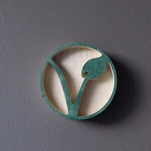 Vegan Magnet, Vegan V, Vegan Gift, Wooden Magnet, Plant-Based Magnet, Gift for Vegan, Green Magnet, Vegan Fridge Magnet