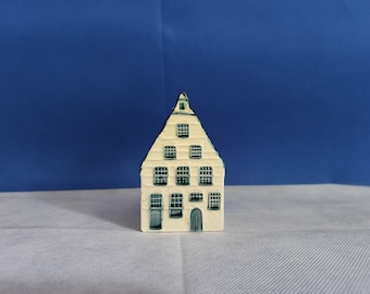 Original Vintage Delft Blue KLM Rynbende Delft House (number 35) Unsealed