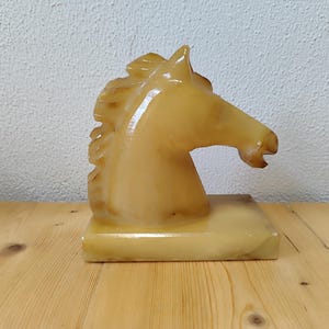 Fermalibri vintage in alabastro con testa di cavallo