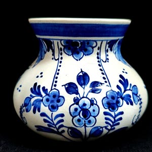 ロイヤル　デルフト　花紋飾壺 Royal delft vase - Etsy 日本