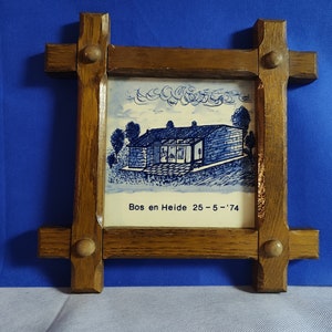 Delft blue tile with a holiday home transfer print