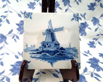 Original Makkum Tichelaar Vintage Delft Blue Tile depicting a Dutch Windmill