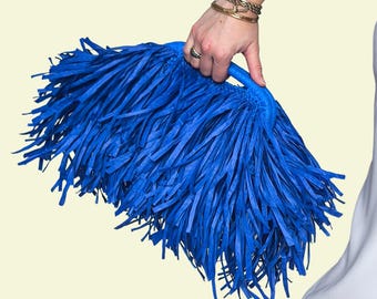 Bolso de mano con flecos de rafia azul, bolso de mano estilo boho azul rey, bolso tejido a mano, bolso de verano de color personalizado