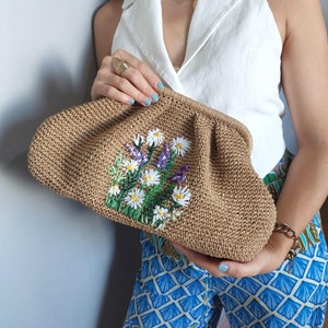 Blumen bestickte Stroh Raffia Tasche für Frau, Blumen bestickte Sommer Clutch Tasche, Strand Hochzeit Gast Tasche