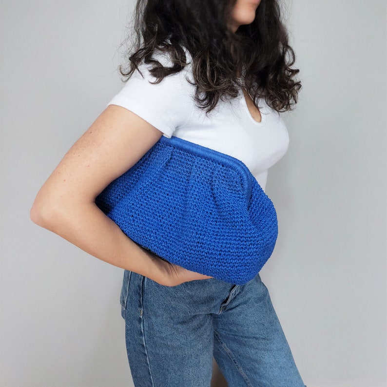 Bolso de paja de verano, bolso de mano moderno de mimbre natural hecho a mano para mujer, bolso de rafia de paja, bolso tejido de ganchillo de rafia imagen 10