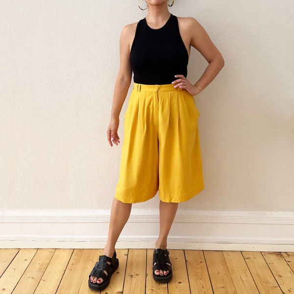 Vintage Gelbe Seide Bermuda Shorts