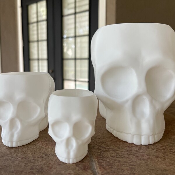 Skull/Skeleton Holder - Halloween Decoration, Pencil Holder, Dice Holder for DnD/RPG Games, etc