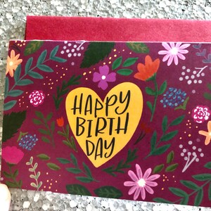 Biglietto di buon compleanno floreale per lei, vuoto o personalizzato