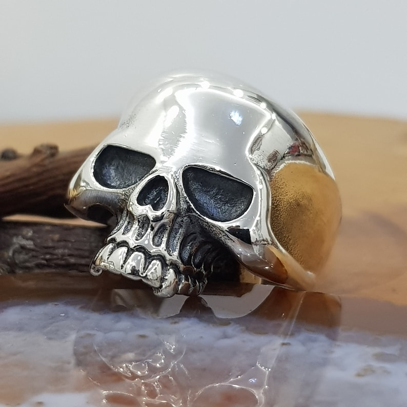 80 s Classic Cliff Burton Skull Ring, Metallica Ring,Cliff Burton Ring,Electric Guitar Ring, Souvenir Ring Skull Sterling Silver 20 Grams image 9