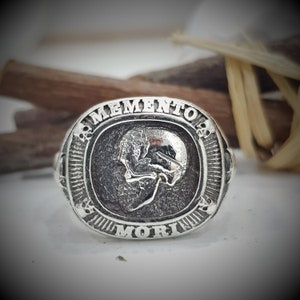 Memento Mori Mori Ring Memento Mori ,,Memento Mori Sterling Silver Stoiscm Ring 925 Sterling Silver Men's Pinky Ring image 2