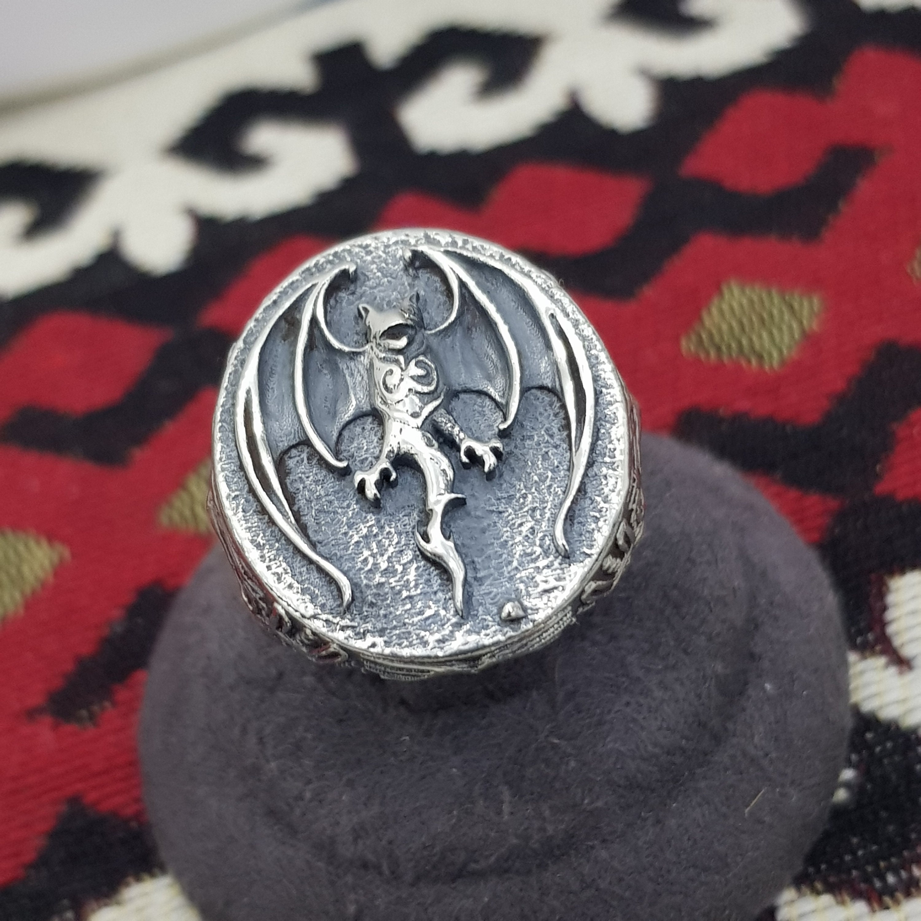 Vampire's Signet Ring, TibiaWiki