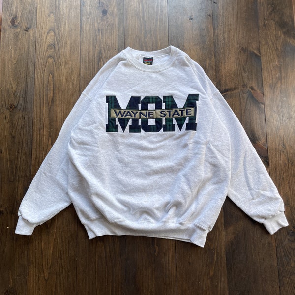 Vintage 1990s Wayne State University Mom Michigan College Varsity Crewneck Sweatshirt / made in USA / size 2XL