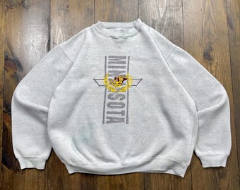 Vintage 1990s University of Minnesota Golden Gophers College Varsity Crewneck Sweatshirt / tag size Large (fits short, see measurements)
