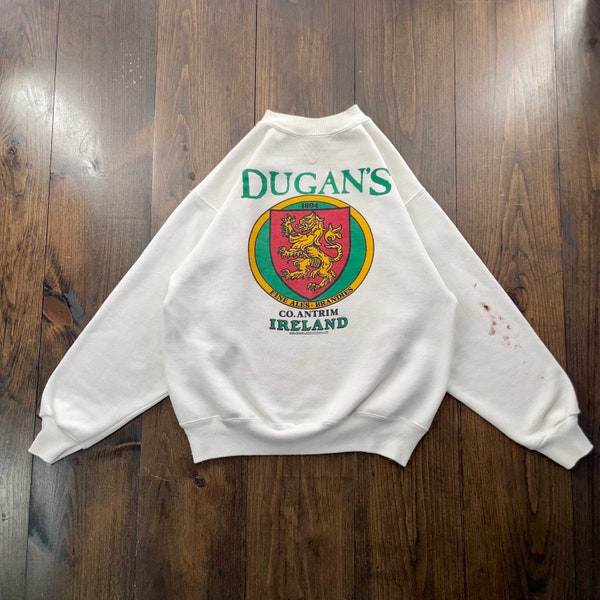Vintage 1988 Dugan’s Ireland Irish Pub Ale Brandies Crest Logo Crewneck Sweatshirt / made in USA / size Medium