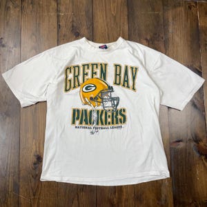 Vintage 1996 Green Bay Packers NFL American Football Graphic Shirt / made in USA / size Large