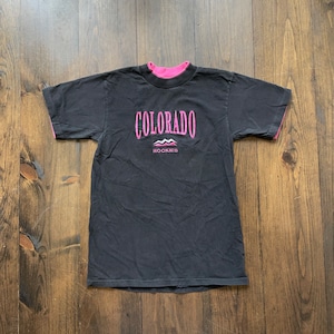 Vintage 1990s Colorado Rockies Mountains Single Stitch Graphic Shirt / made in USA / size Medium (runs smaller, see measurements)