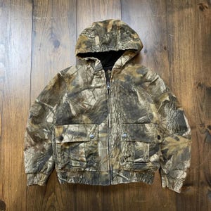 Vintage 1990s Real Tree Camo Toddler Kids Youth Children’s Puffer Jacket / size Medium (8) (see measurements)