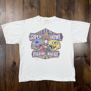 Vintage 1997 Super Bowl Green Bay Packers New England Patriots NFL American Football Graphic Shirt / size XL