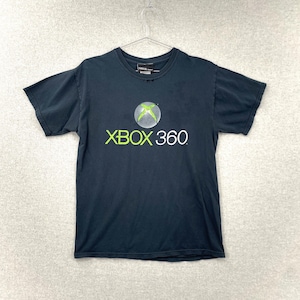 Vintage Xbox 360 Video Game Graphic Shirt / size Medium (see measurements)