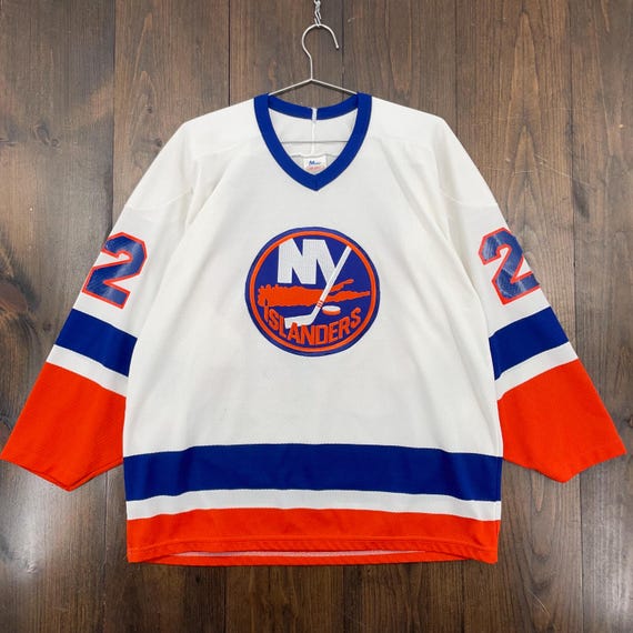 Vintage 1990s New York Islanders CCM Hockey Jersey / size Medium (see measurements)
