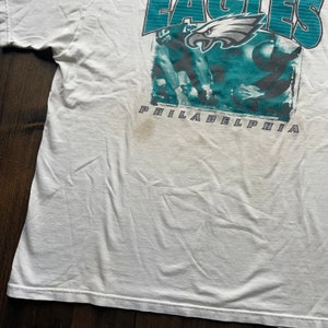 Vintage 1990s Philadelphia Eagles American Football Graphic Shirt image 4