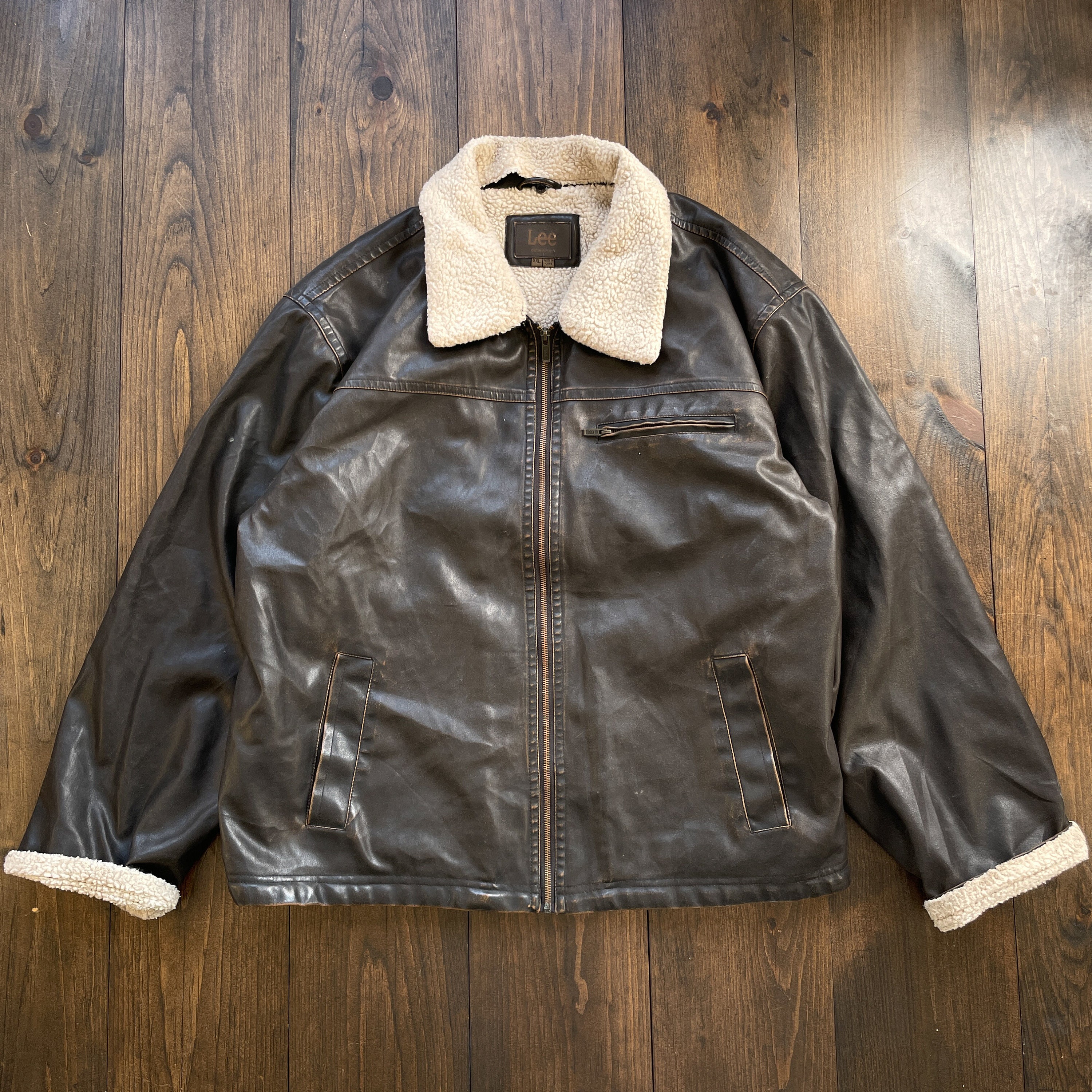 Online Vintage Store  90's Men Faux Fur Lined Leather Jacket