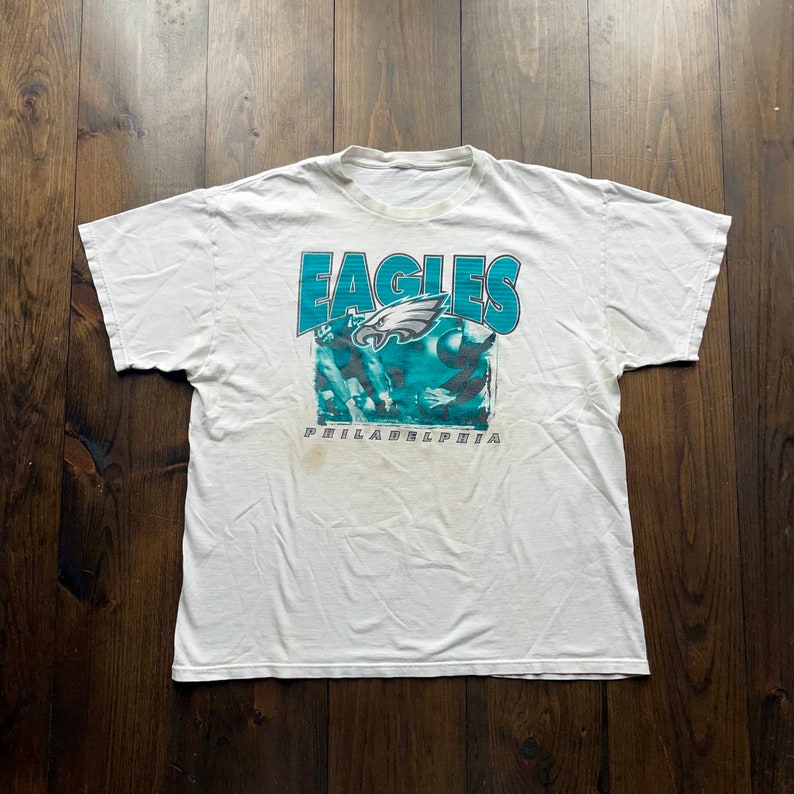 Vintage 1990s Philadelphia Eagles American Football Graphic Shirt image 1