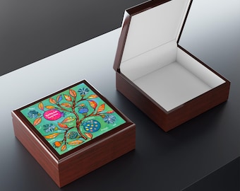 Custom Bat Mitzvah Gift, Jewelry Wood Box, Personalized Bat Mitzvah Gift, Jewish Gift, Bas, Charming Painted Folk Art Print on Ceramic Lid