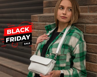 Black Friday Sale 2023 / Personalized Leather Fanny Pack / Small Crossbody Bag / Leather Bag for Women / Leather Belt Bag / Christmas Gift