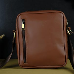 Sac à bandoulière en cuir pour homme - Cartable fait main avec bandoulière - Petit sac à main en cuir personnalisé - Idée cadeau unique - Sac personnalisé