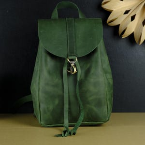 Leder Rucksack für Frauen - Individuelle handgefertigte Vollnarbenledertasche - Personalisierter Damenrucksack - Einzigartiges Geschenk für Sie - Alltagsrucksack