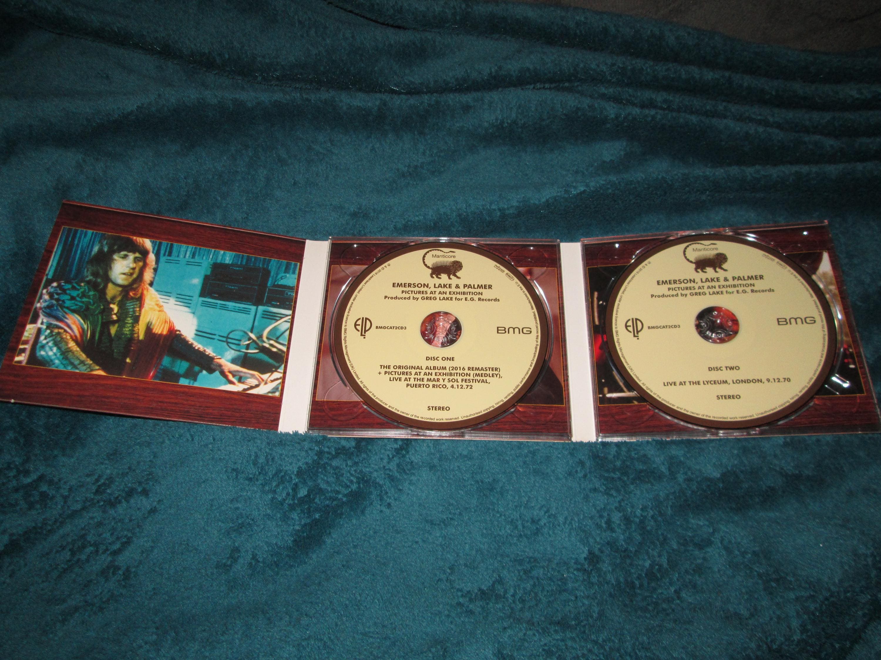 Emerson, Lake, and Palmer -pictures at an Exhibition Official
