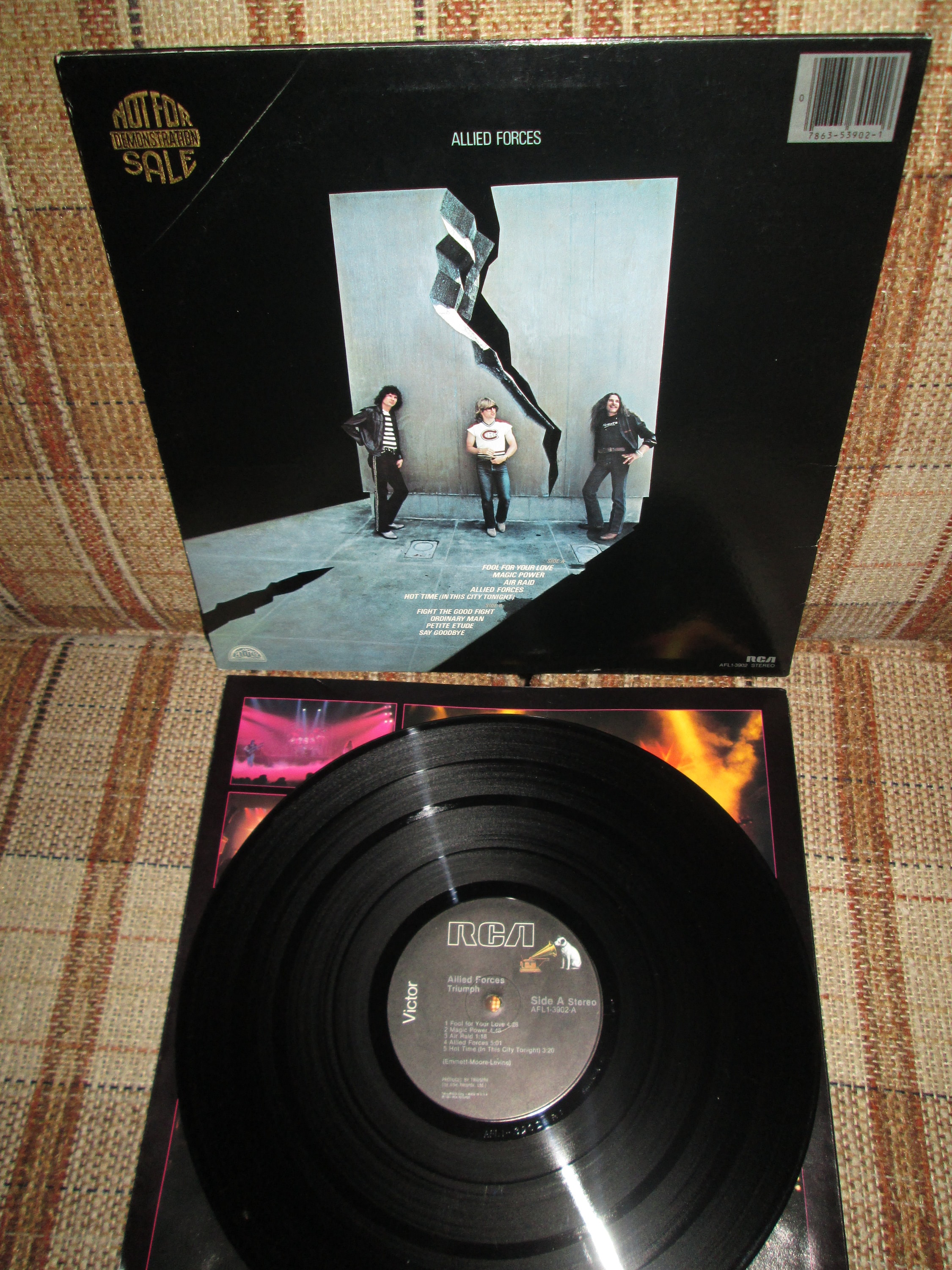 Triumph -Allied Forces PROMO COPY on RCA Records AFL1-3902