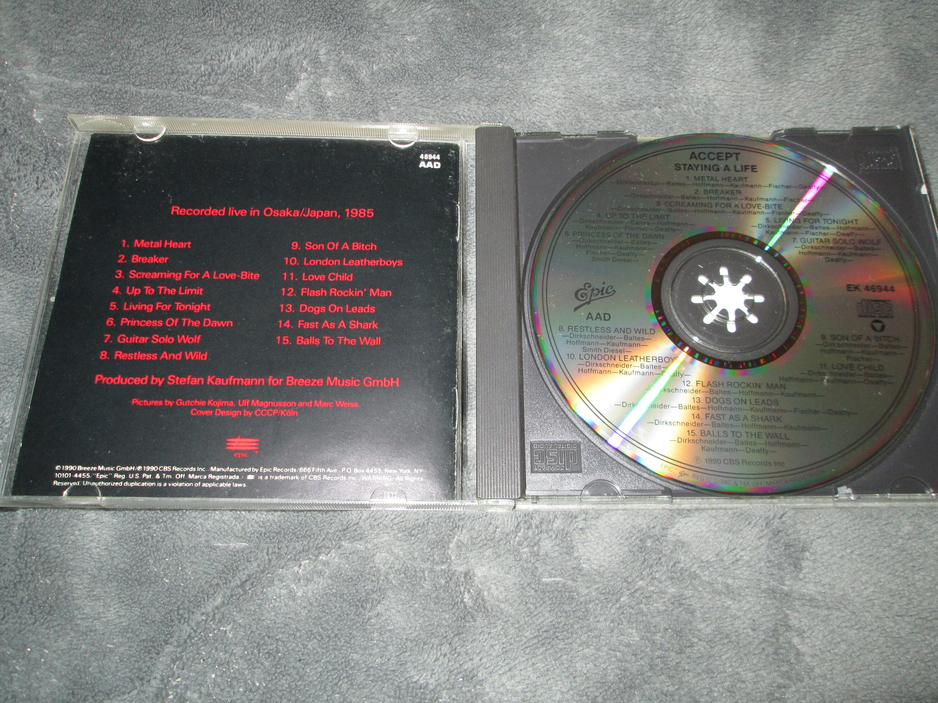 帯付き！国内盤2CD！ACCEPT /アクセプト /STAYING A LIFE Amazon.co.jp: Staying a Life: ミュージック