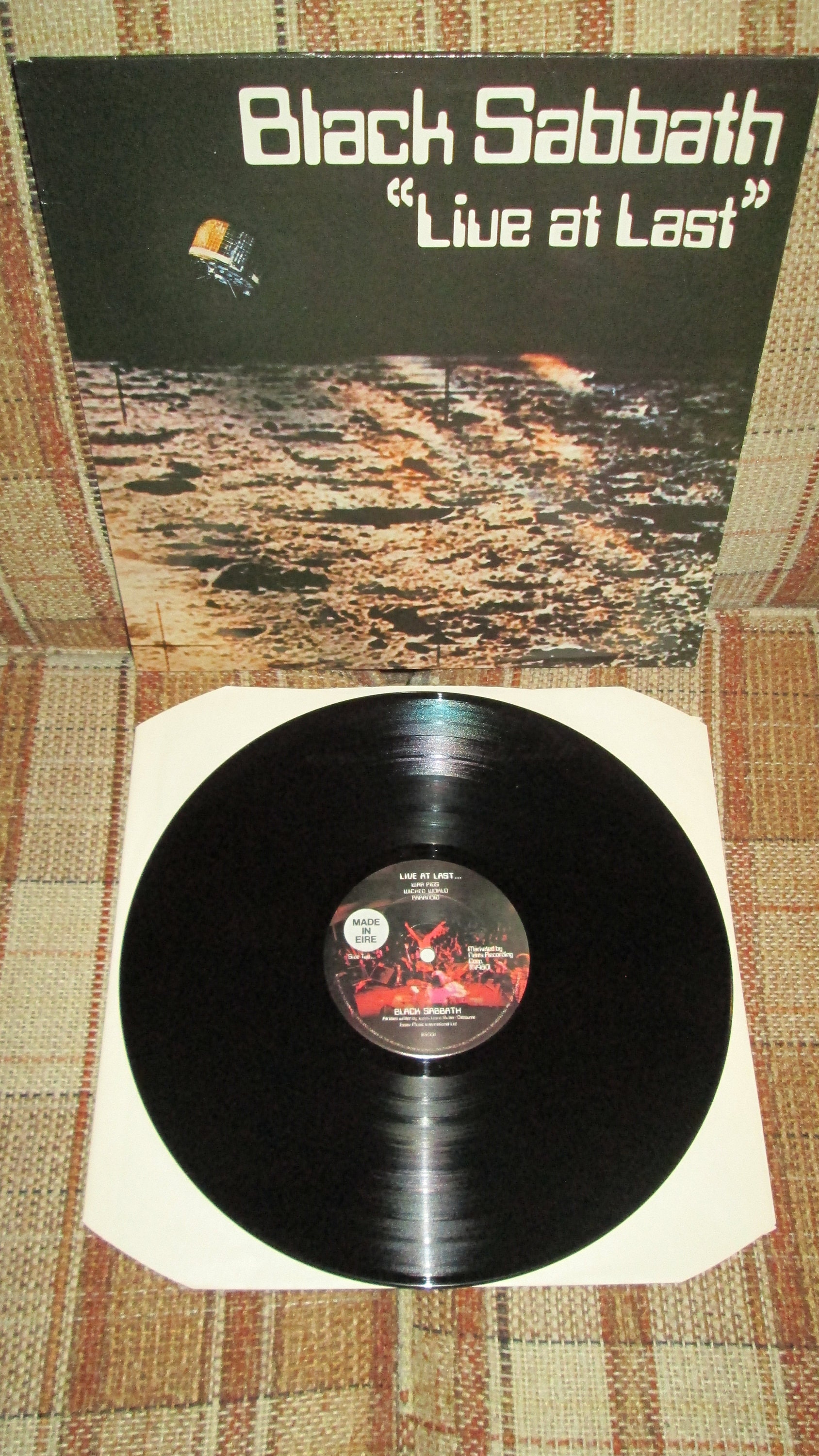 Black Sabbath -Live At Last Vinyl IMPORT Álbum en Nems Records BS 001  ¡Envío gratuito a EE. UU.!