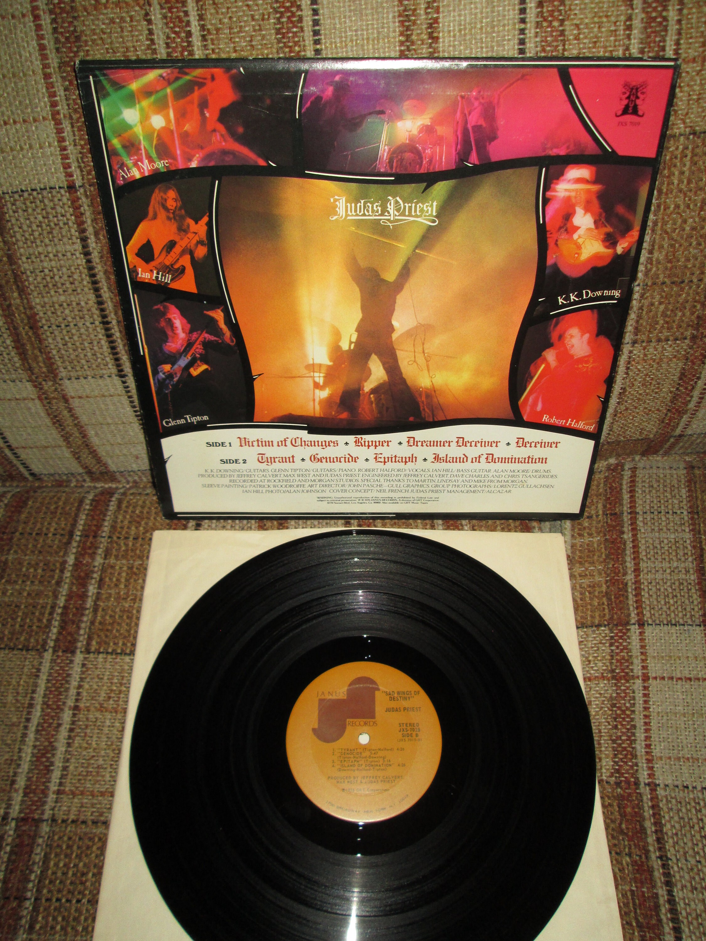 米LP Judas Priest Sad Wings Of Destiny JXS7019 JANUS /00260 il_fullxfull.5268179619_i8qj.jpg