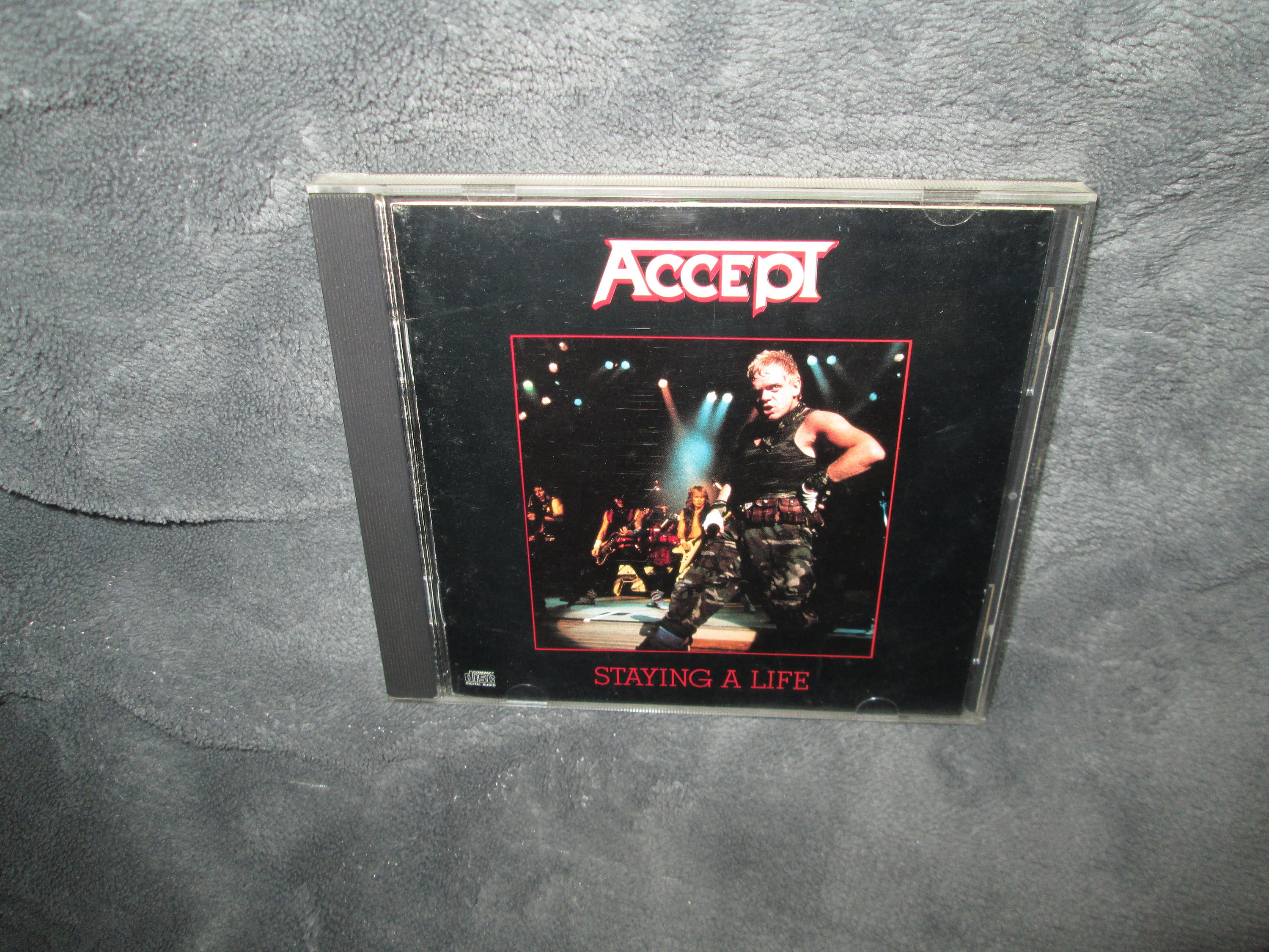 帯付き！国内盤2CD！ACCEPT /アクセプト /STAYING A LIFE Amazon.co.jp: Staying a Life: ミュージック