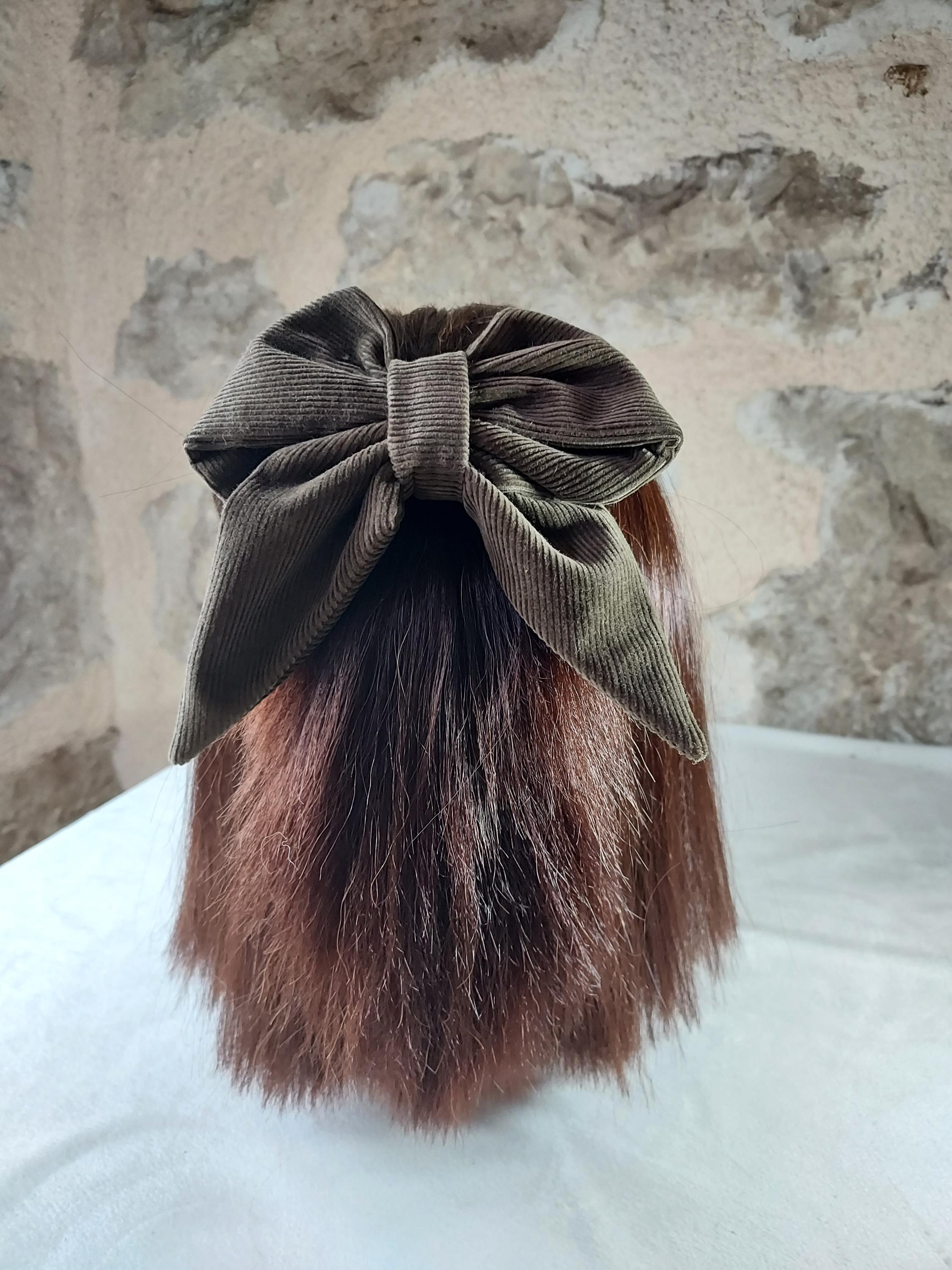 Samt-Haarschleifen 2 Stück, Braun, 12,7 Cm – Mit Krokodilclip Für Mädchen & Frauen