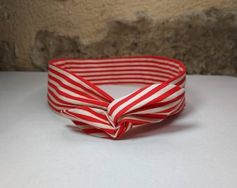Red and white striped semi-rigid wire twist headband