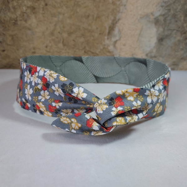 Bandeau cheveux twist headband fil de fer fleurs de cerisier corail et motifs géométrique gris