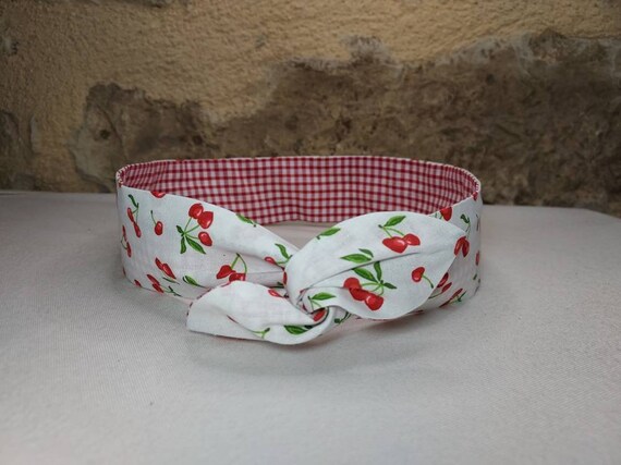 Bandeau cheveux twist fil de fer semi rigide  pin up headband cerises fond blanc et vichy rouge