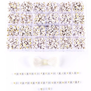 Kit de letras del alfabeto: cuentas de letras de oro blanco, cuentas de pulsera con nombre de 4 x 7 mm, 1200 piezas por caja, pulsera de la amistad