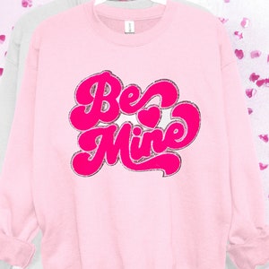 Be Mine - 3 opciones de color - Parche de chenilla - Parche termoadhesivo para el día de San Valentín - Solo parche - Parche de chenilla difusa DIY - Bolsa de nailon universitaria con purpurina - Camiseta