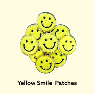 Sonrisa amarilla- Parche de cara sonriente autoadhesivo- Parche de cara de sonrisa de chenilla Carta universitaria con brillo dorado- Perfecto para bolsas y ropa de nailon