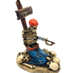 Eine rebellische Piraten-Skelett-Figur - Handgemachtes nautisches Dekor - Halloween-Sammlergeschenk